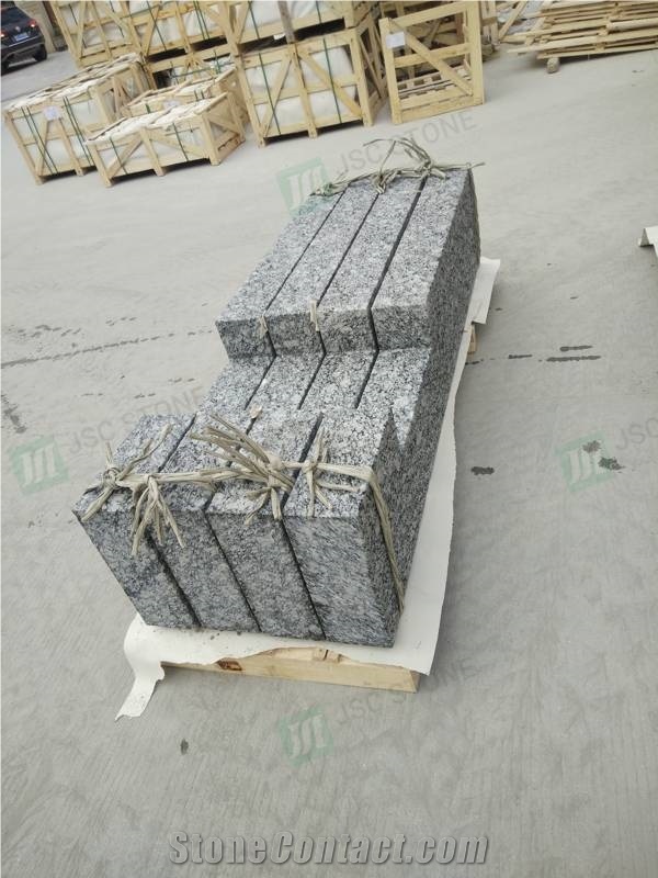 Spray Wave White Grey Granite Gate Post